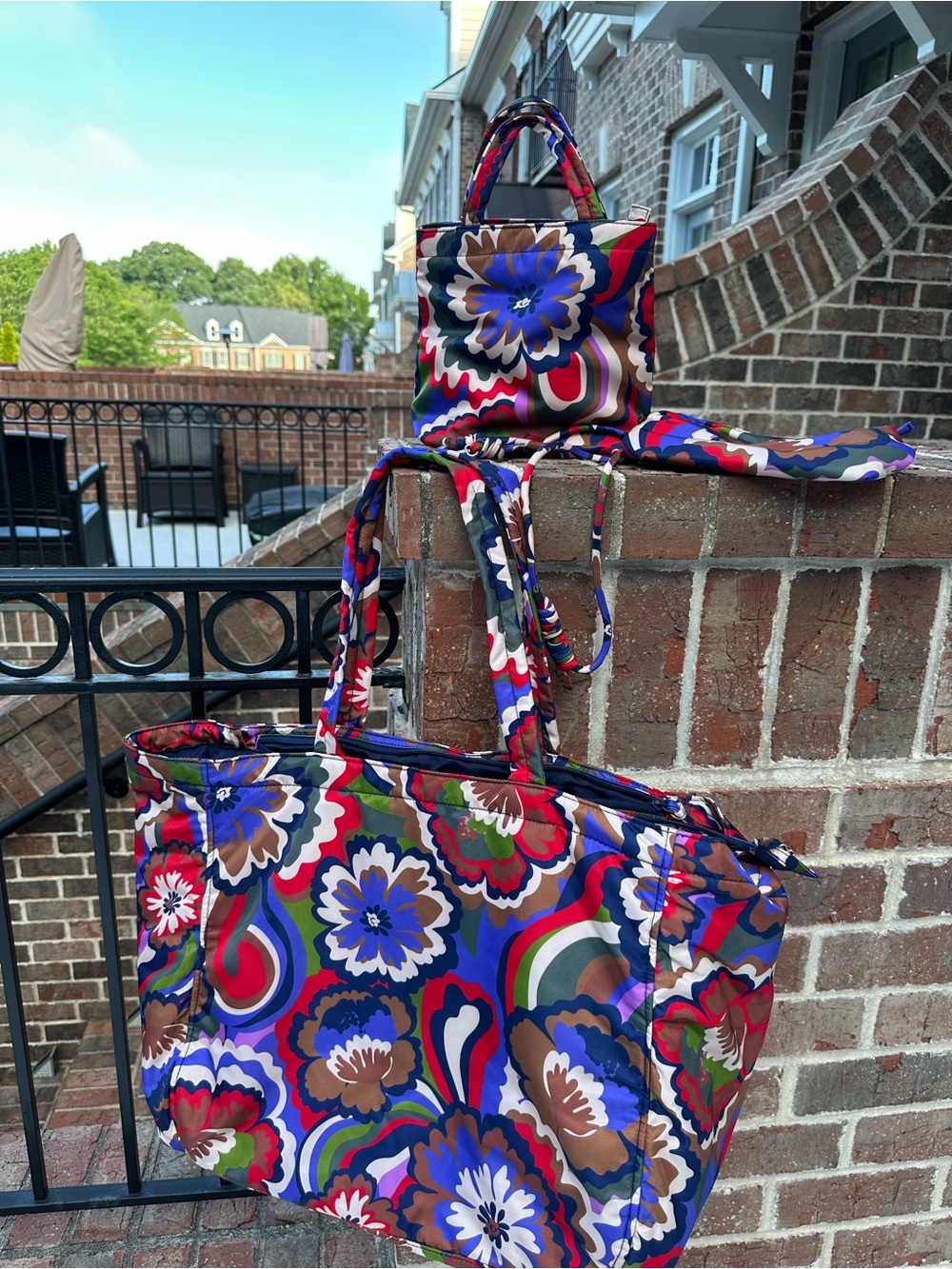 Vera Bradley Blue Red Multi Floral Tote with small bag & mini pouch